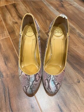 BCBG Generation Women's Pink Snake-Print Pumps